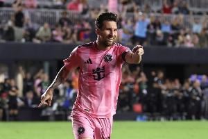 前队友:你在诺坎普看到梅西做的那些动作,他在小时候就做出来了